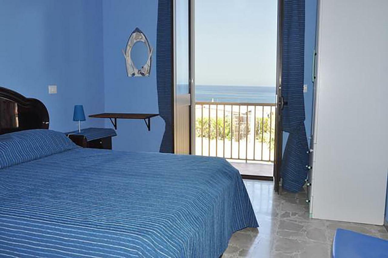 B&B Ro.Ma. Barcellona-Pozzo di Gotto Exterior photo